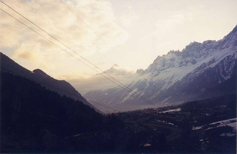 Chamonix03.jpg - Chamonix, Apr 1999